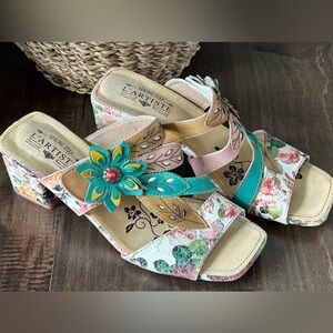 New L'Artiste by Spring Step Izetru Slide
Sandal size 42, US size 10.5-11